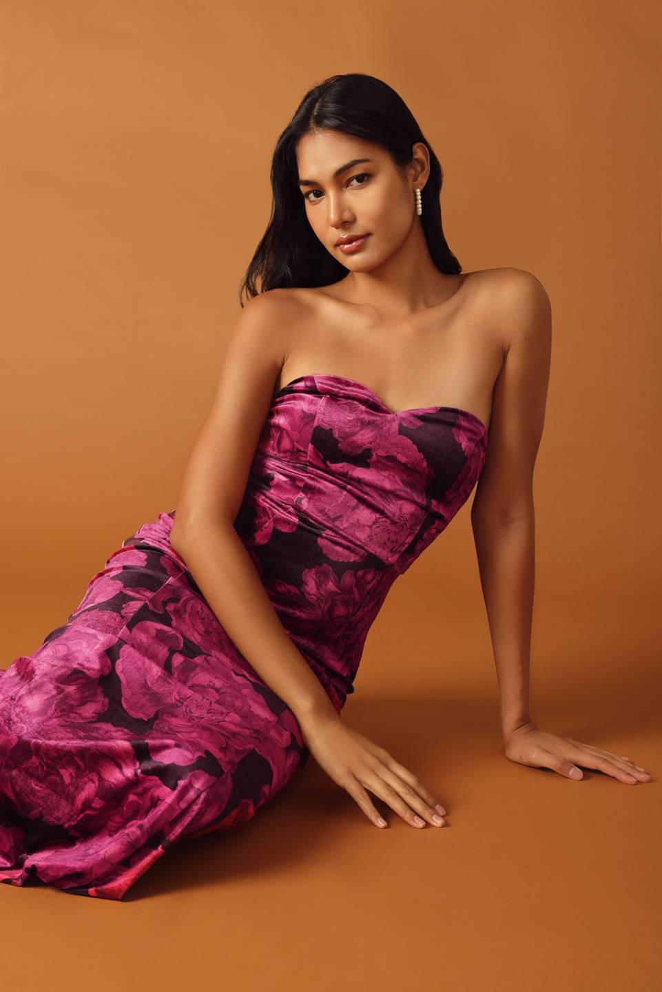 FALLING INTO PLACE VELVET MAXI DRESS Flying Tomato